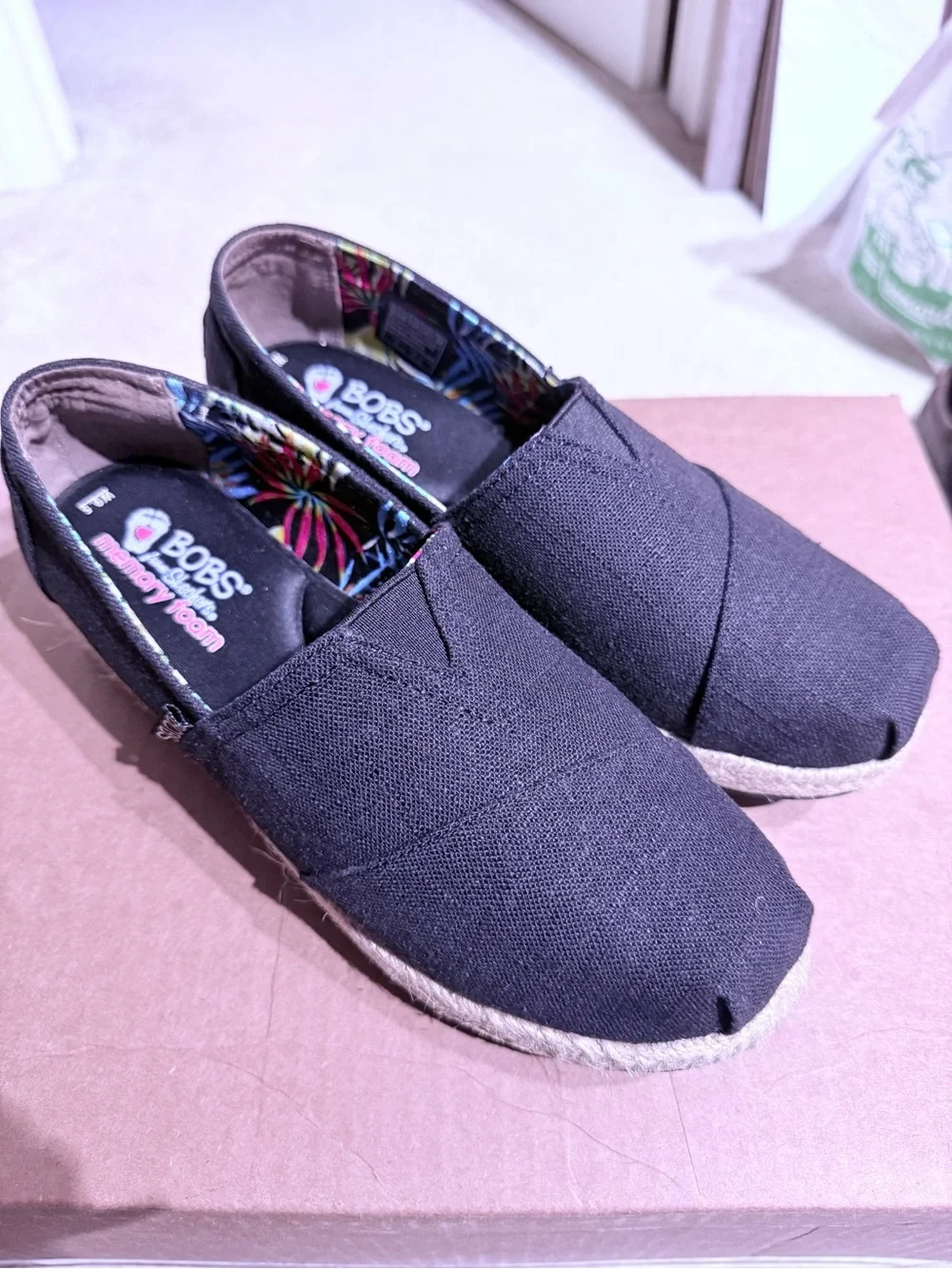 Bob's From Skechers Memory Foam Arch Pillow Black Espadrilles Shoes 9.5